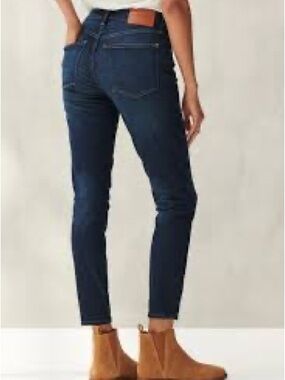 Lucky Brand Dark Blue Ankle Crop Jeans